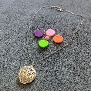 Silver-tone Essential Oil Fragrance Carrier Locket Pendant Necklace